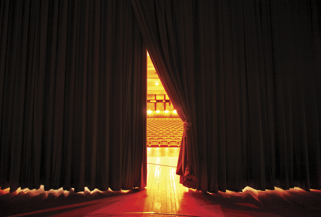 Setting the Stage: Sell Your Home to a Standing Ovation
